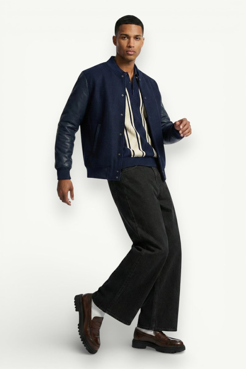 Baggy Curved-Leg Jeans