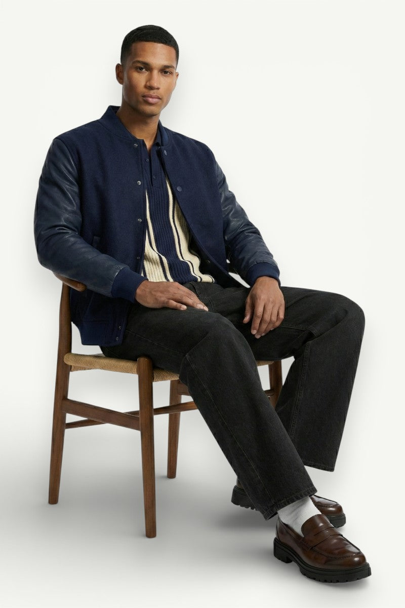 Baggy Curved-Leg Jeans